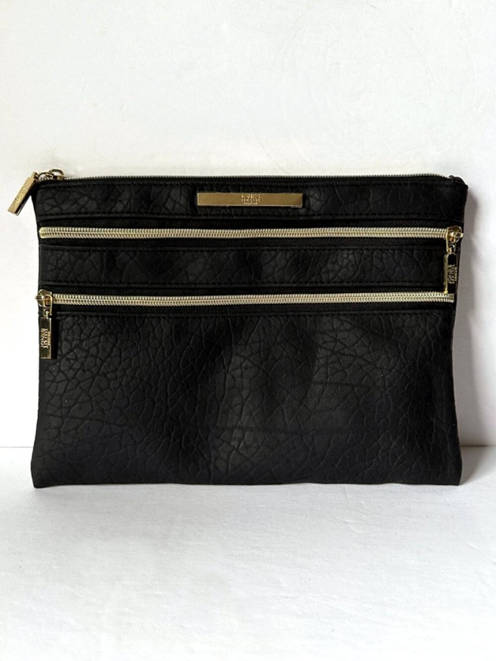 Jones New York Black Charging Pouch Clutch Power Bank New Unused